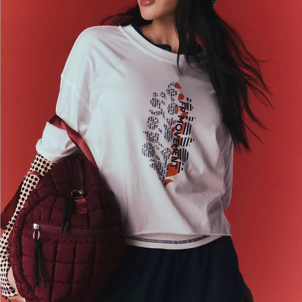 NEW💟 FP Movement Women's Inspire Logo T-Shirt Inspire Buti Logo Tee white combo - Picture 4 of 8